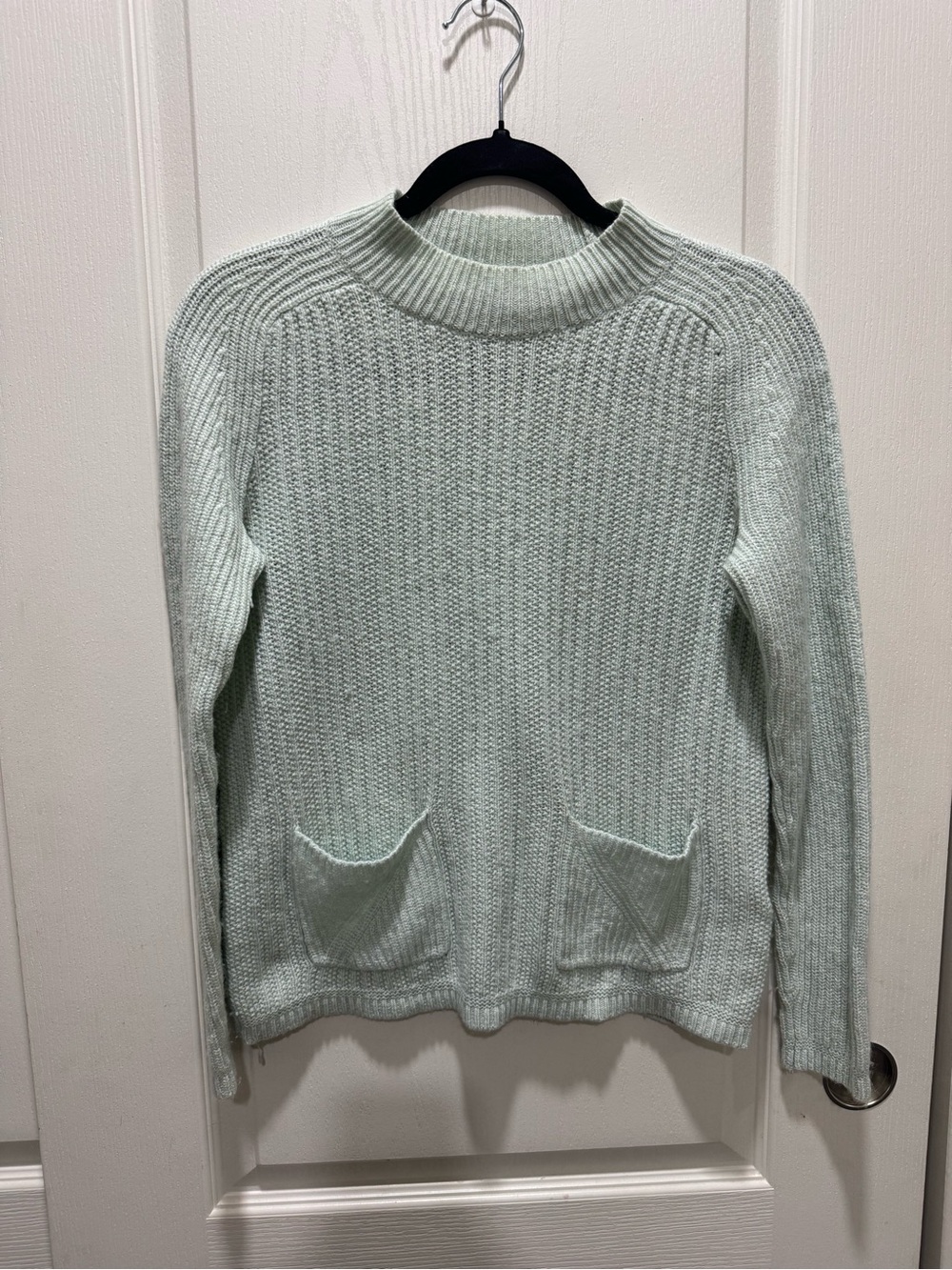 Banana Republic Womenās Merino Wool Cashmere Mock Neck Sweater S